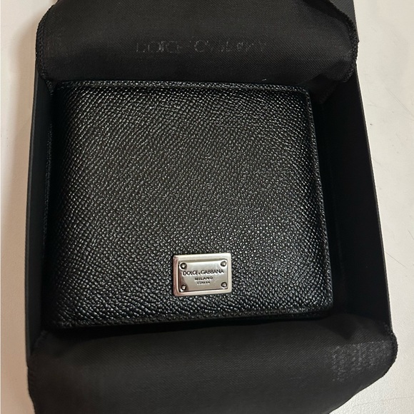 Dolce & Gabbana Other - Dolce & Gabbana Calfskin bifold wallet with logo tag